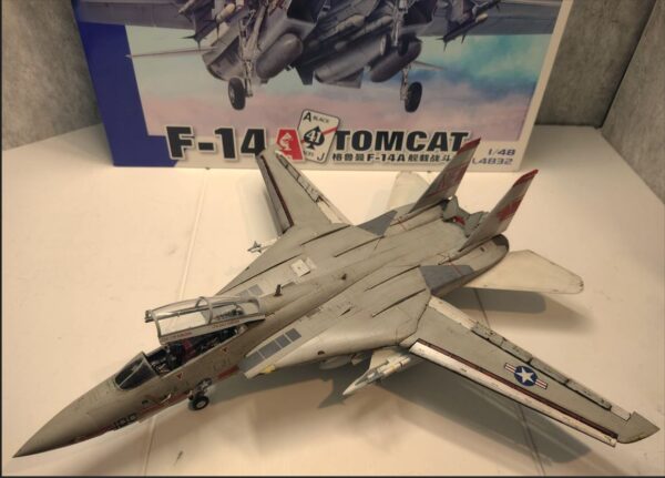 Great Wall Hobby L4832 1/48 US Navy Grumman F-14A Tomcat - Image 2