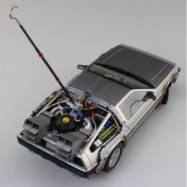 AOSHIMA 06436 1/24 TIME MACHINE BACK TO THE FUTURE PART I DEL.OREAN - Image 4