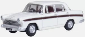 OXFORD 76ACF007 1:76 Austin Cambridge Snowberry White In Display Case