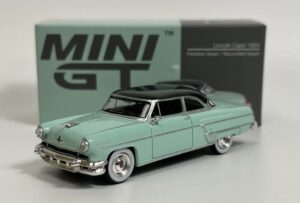 MINI GT 00623-L 1/64 Lincoln Capri 1954 Parklane Green Bloomfield Green LHD