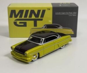 MINI GT 00794-L 1/64 Lincoln Capri Hot Rod 1954 Lime Yellow LHD