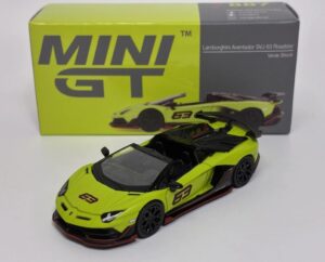 MINI GT 00887-R 1/64 Lamborghini Aventador SVJ 63 Roadster Verde Shock LHD