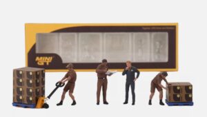 Mini-GT MGTAC30 1/64 Figures  Set Of 4 UPS Drivers And Workers  Brown AC30