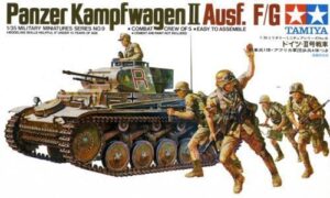 Tamiya  1/35 German Panzer II Ausf F/G + 5 Troops TC 35009 BRITISH ARMY BATTLE SCHOOL