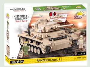 COBI TOYS 2562 1/28  Panzer III AUSF.J  780 Bricks