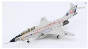 HOBBY MASTER HA3715 1/72 McDonnell CF-101b Voodoo 030 Canadian AF 409 Night Hawk Sqn 1982