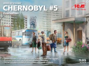 ICM 35905 1:35 Chernobyl#5. Evacuation (4 adults, 1 child and luggage)