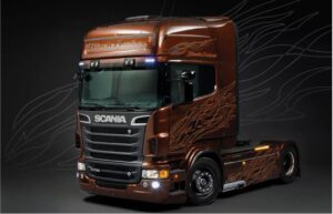 Italeri 3897 1/24 Scale Model Kit Scania R730 Truck "Black Amber"
