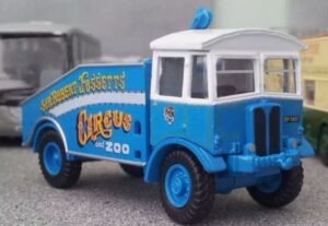 ATLAS GREATEST SHOW ON EARTH HU17 1/76  AEC MATADOR SIR ROBERT FOSSETT'S CIRCUS