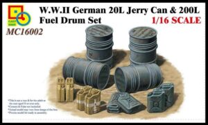 Classy Hobby MC16002 1/16 WWII German 20L Jerry Can and 200L Fuel Drum Set