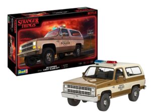 Revell 07724 1/25 1985 Chevrolet K5 Blazer: Stranger Things Model Kit