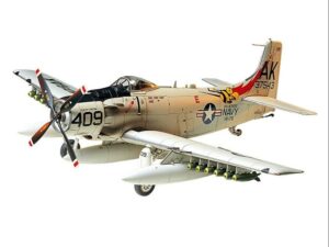 Tamiya 1/48 Skyraider U. S. Navy 61058 TC