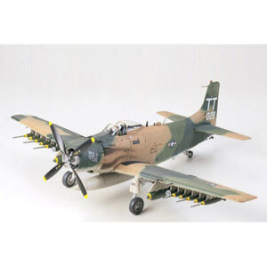 TAMIYA 61073 1/48 A-1J Skyraider U. S. Air Force