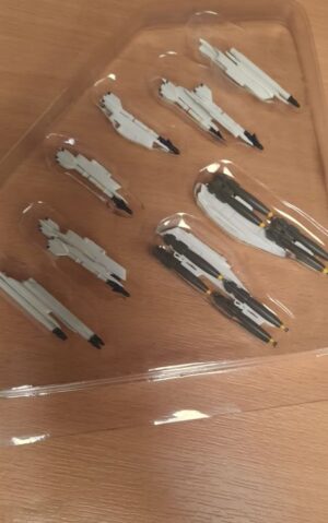 CENTURY WINGS WP03 1/72 F8 CRUSADER SHRIKE MISSLES AND BOMB PACKS